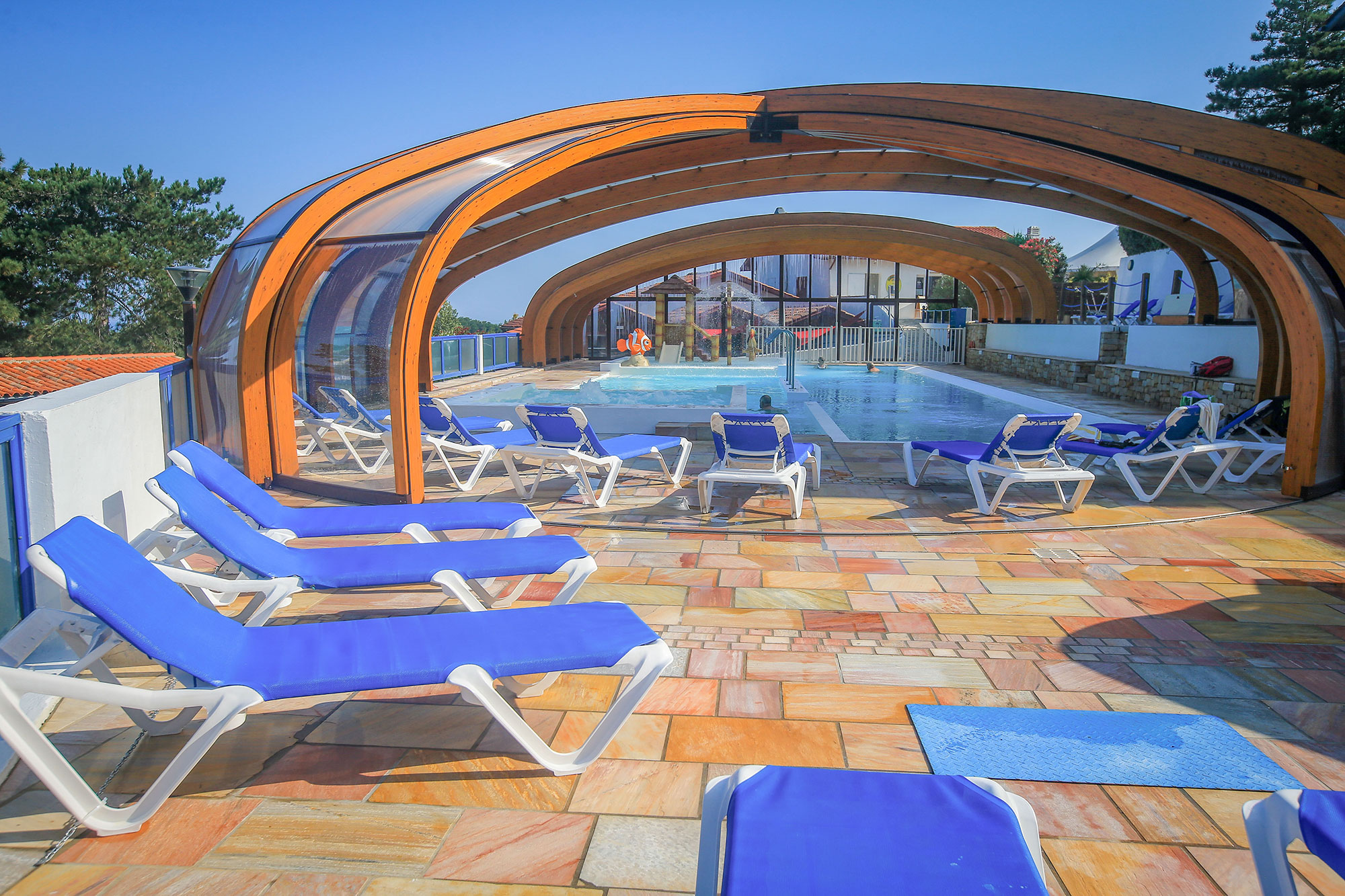 piscine couverte camping pays basque