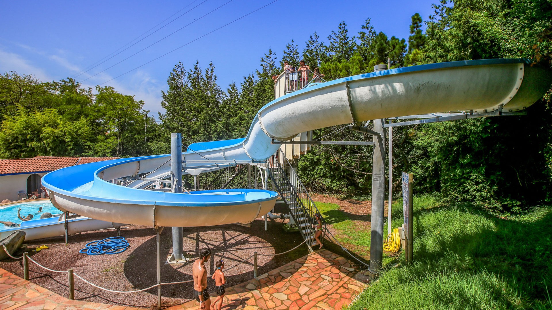 espace aquatique itsas mendi toboggan